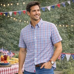 UNTUCKit Red White Blue Plaid Shirt Men’s Large Short Sleeve Patriotic July 4th